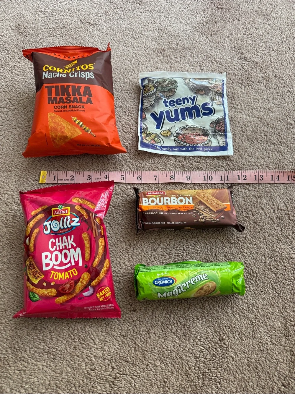 Universal Yums India Snack & Activity Gift Box - Pink, Brown, Green